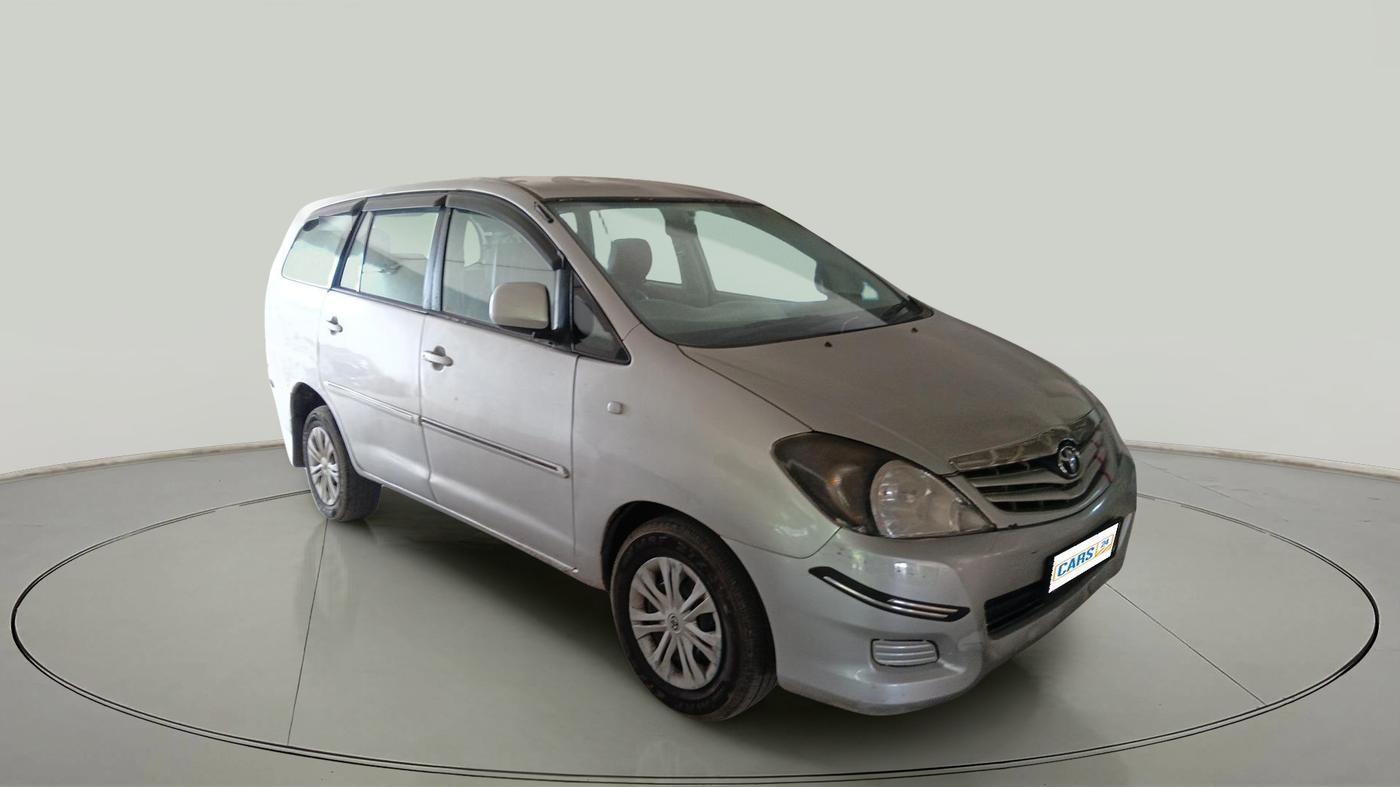 2010 Toyota Innova 2.5 G4 8 STR, Diesel, Manual, 1,99,724 km, exterior
