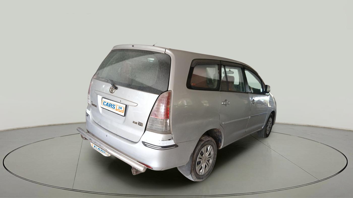 2010 Toyota Innova 2.5 G4 8 STR, Diesel, Manual, 1,99,724 km, exterior
