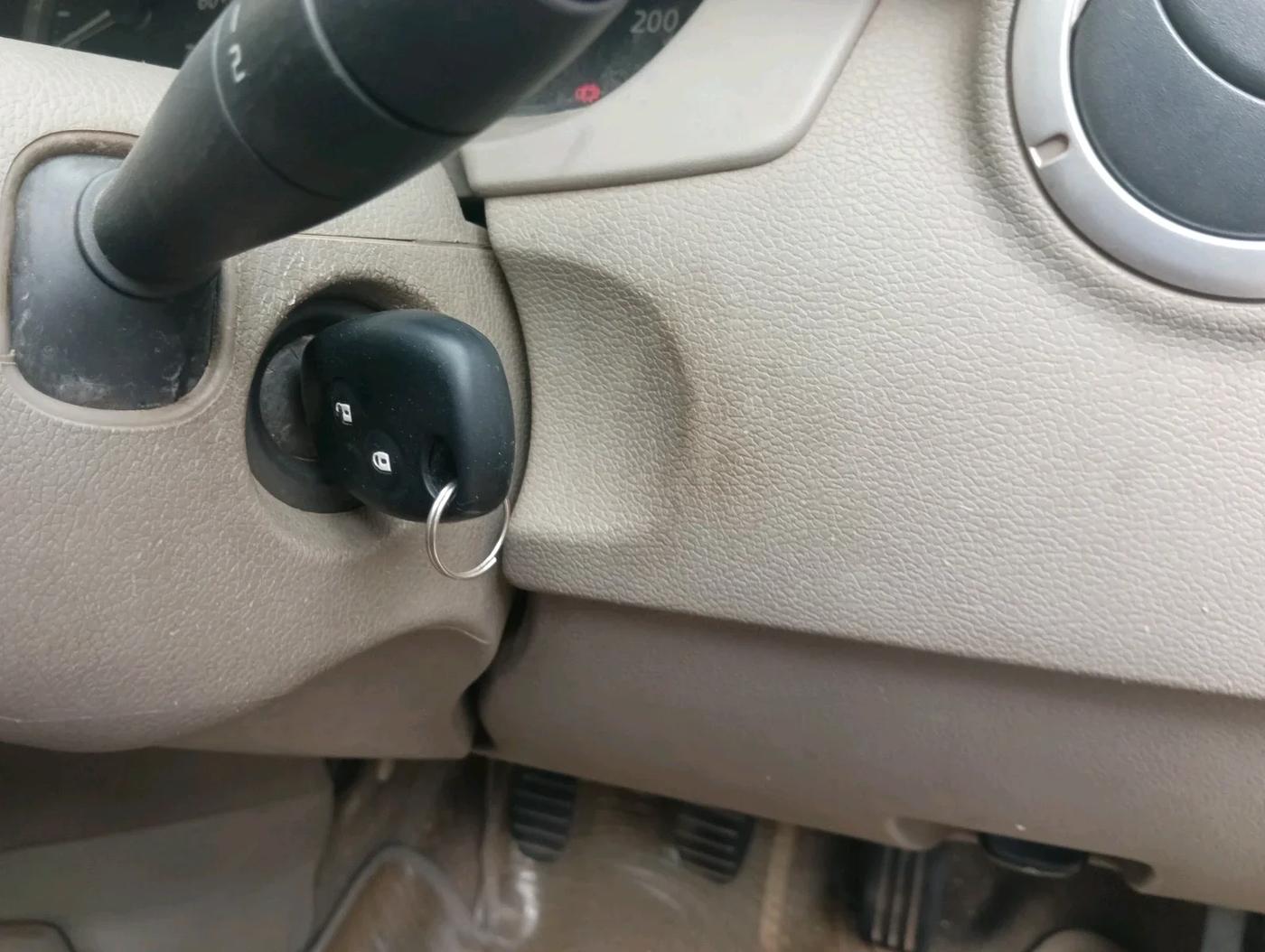 2012 Mahindra Verito 1.5 D6, Diesel, Manual, 1,44,896 km, interior