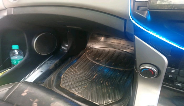 2011 Chevrolet Cruze LTZ, Diesel, Manual, 1,50,746 km, interior