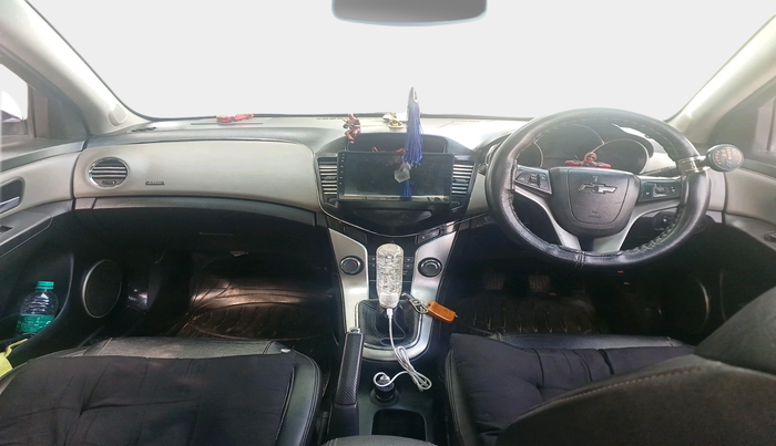 2011 Chevrolet Cruze LTZ, Diesel, Manual, 1,50,746 km, interior