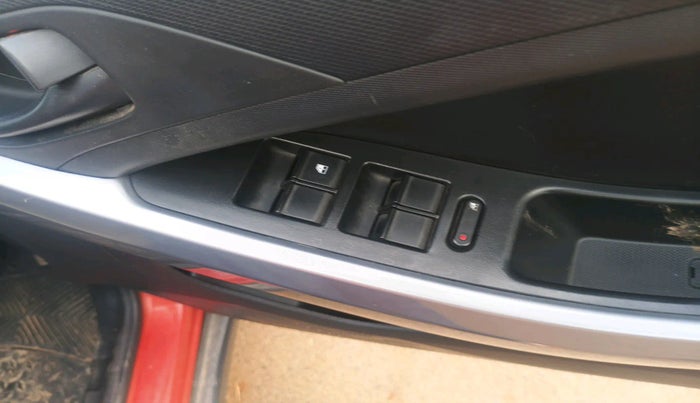 2021 Tata NEXON XM SUNROOF PETROL, Petrol, Manual, 36,258 km, interior