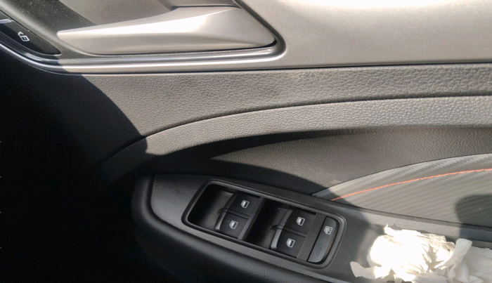 2024 MG ZS EV Essence, Electric, Automatic, 43,265 km, interior