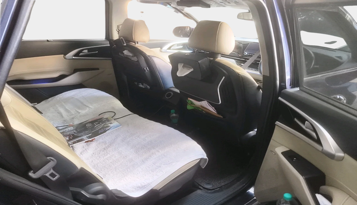 2022 KIA CARENS LUXURY 1.5 DIESEL 7 STR, Diesel, Manual, 79,995 km, interior