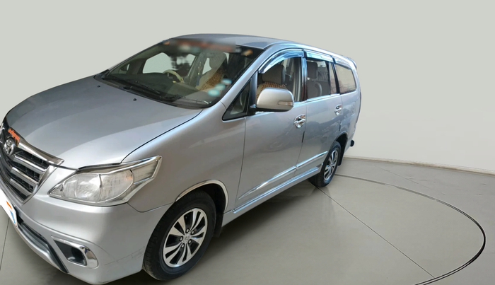 2015 Toyota Innova 2.5 VX 7 STR, Diesel, Manual, 1,45,097 km, exterior
