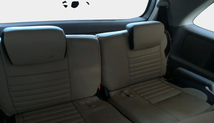 2015 Toyota Innova 2.5 VX 7 STR, Diesel, Manual, 1,45,097 km, interior