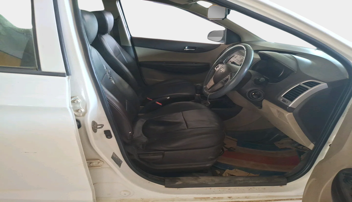 2011 Hyundai i20 SPORTZ 1.2, Petrol, Manual, 1,08,611 km, interior