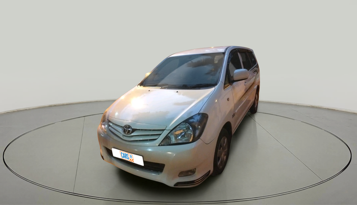 2011 Toyota Innova 2.5 G4 7 STR, Diesel, Manual, 1,41,715 km, exterior