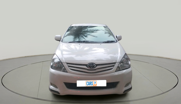 2011 Toyota Innova 2.5 G4 7 STR, Diesel, Manual, 1,41,715 km, exterior