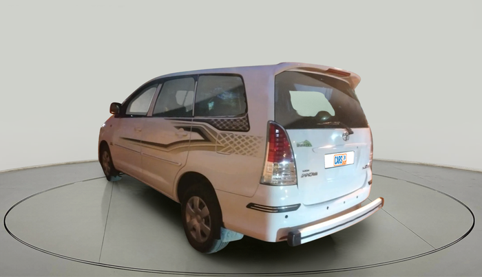 2011 Toyota Innova 2.5 G4 7 STR, Diesel, Manual, 1,41,715 km, exterior