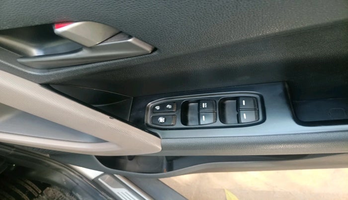 2017 Hyundai Creta SX PLUS 1.6 PETROL, Petrol, Manual, 51,009 km, interior