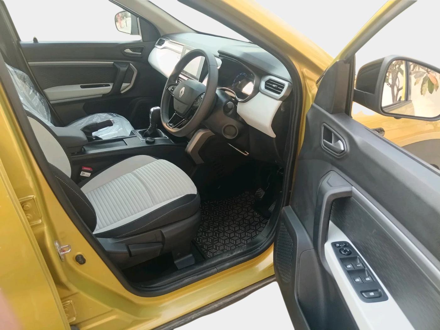 2025 Renault Kiger Techno AMT ENERGY, Petrol, Automatic, 290 km, interior