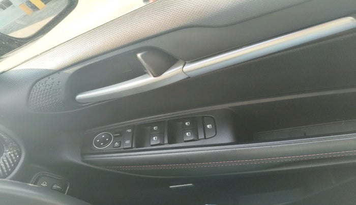 2021 KIA SONET GTX PLUS 1.5 AT DUAL TONE, Diesel, Automatic, 33,338 km, interior