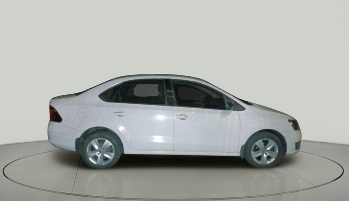 2015 Skoda Rapid 1.5 TDI CR STYLE PLUS AT, Diesel, Automatic, 2,33,270 km, exterior