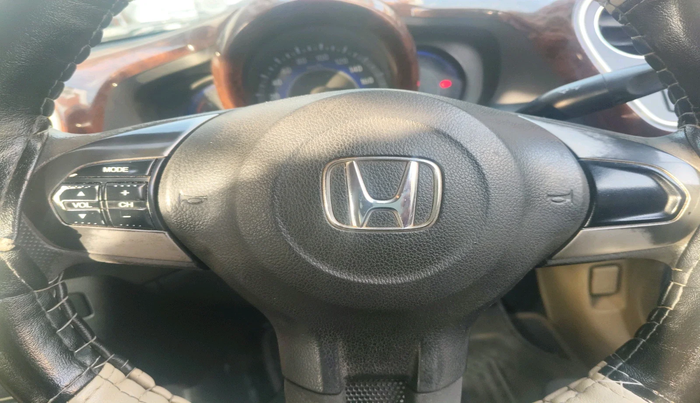 2015 Honda Mobilio 1.5L I-DTEC S, Diesel, Manual, 2,39,633 km, interior