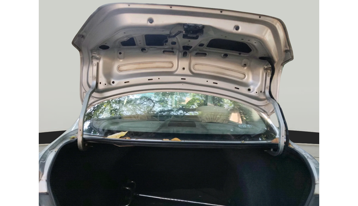 2012 Renault Scala RXL DIESEL, Diesel, Manual, 2,02,323 km, exterior