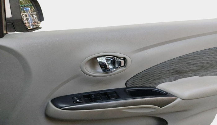 2012 Renault Scala RXL DIESEL, Diesel, Manual, 2,02,323 km, interior