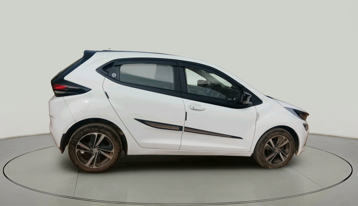 2024 Tata ALTROZ XZ + SUNROOF, Petrol, Manual, 10,525 km, exterior