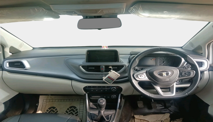 2024 Tata ALTROZ XZ + SUNROOF, Petrol, Manual, 10,525 km, interior