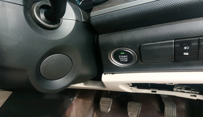 2024 Tata ALTROZ XZ + SUNROOF, Petrol, Manual, 10,525 km, interior