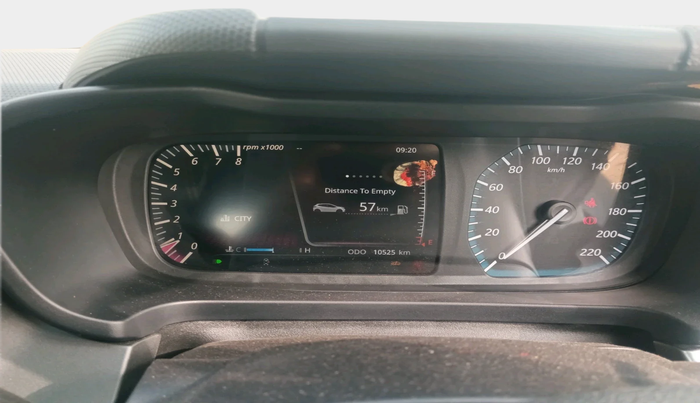 2024 Tata ALTROZ XZ + SUNROOF, Petrol, Manual, 10,525 km, interior