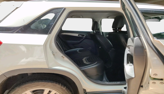 2017 Maruti Vitara Brezza ZDI PLUS, Diesel, Manual, 1,38,776 km, interior