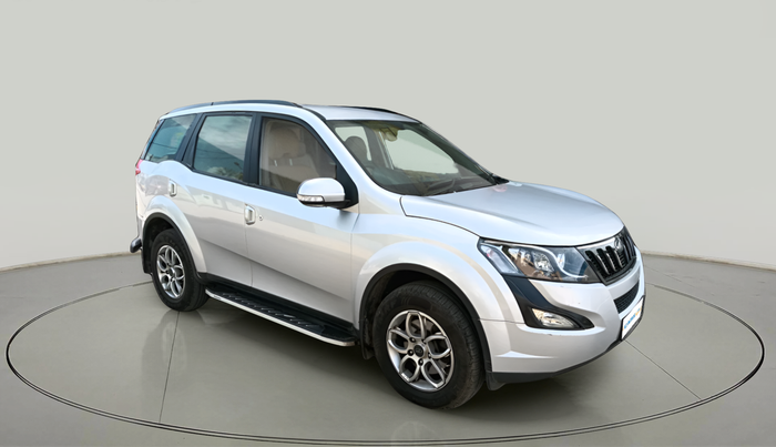 2017 Mahindra XUV500 W6, Diesel, Manual, 73,475 km, exterior
