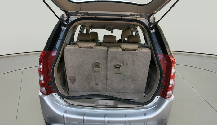 2017 Mahindra XUV500 W6, Diesel, Manual, 73,475 km, exterior
