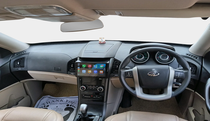 2017 Mahindra XUV500 W6, Diesel, Manual, 73,475 km, interior