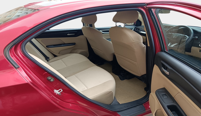 2022 Honda Amaze 1.2L I-VTEC VX CVT, Petrol, Automatic, 5,500 km, interior