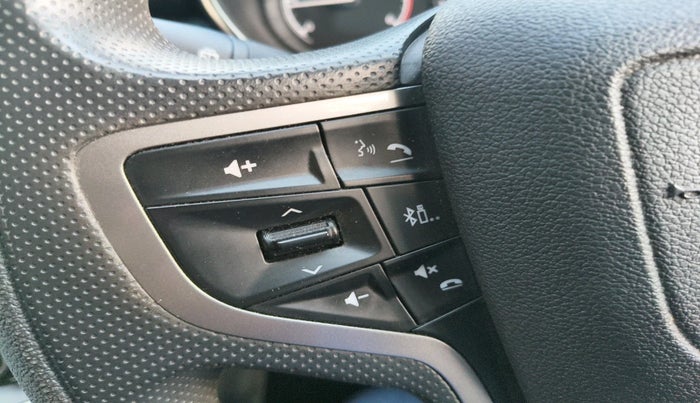 2022 Tata Safari XT PLUS, Diesel, Manual, 42,014 km, interior