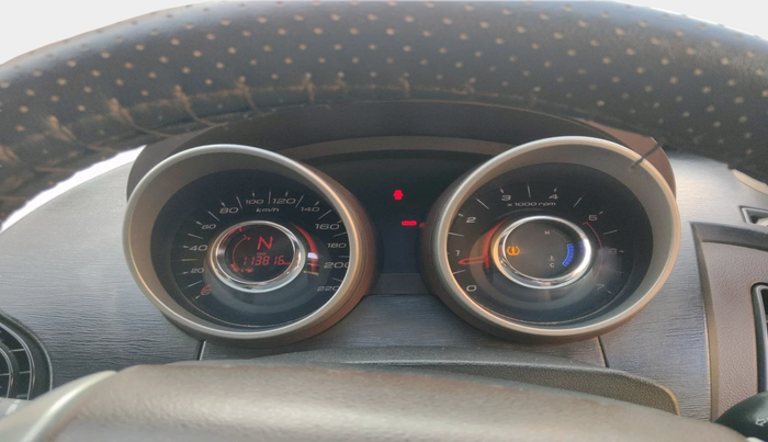 2013 Mahindra XUV500 W8, Diesel, Manual, 1,13,816 km, interior