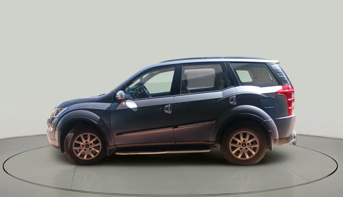 2015 Mahindra XUV500 W10, Diesel, Manual, 1,16,612 km, exterior