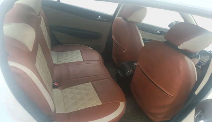 2012 Hyundai i20 MAGNA 1.2, Petrol, Manual, 1,20,117 km, interior