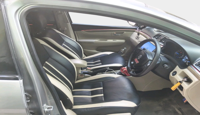 2019 Maruti Ciaz ALPHA  AT 1.5 SHVS PETROL, Petrol, Automatic, 71,397 km, interior