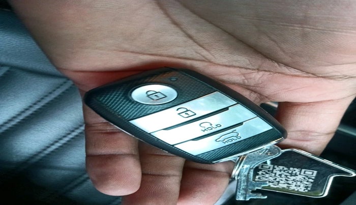 2022 KIA SONET HTX 1.5 AT, Diesel, Automatic, 50,786 km, interior