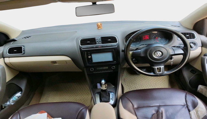 2012 Volkswagen Vento HIGHLINE PETROL AT, Petrol, Automatic, 71,137 km, interior