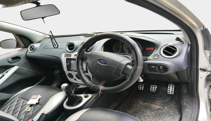 2014 Ford Figo TITANIUM 1.4 DIESEL, Diesel, Manual, 92,415 km, interior