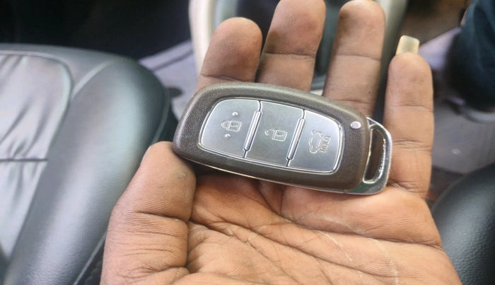 2017 Hyundai Grand i10 ASTA 1.2 KAPPA VTVT, Petrol, Manual, 68,612 km, interior