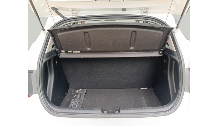 2020 Hyundai NEW I20 SPORTZ 1.2 MT, Petrol, Manual, 35,458 km, exterior