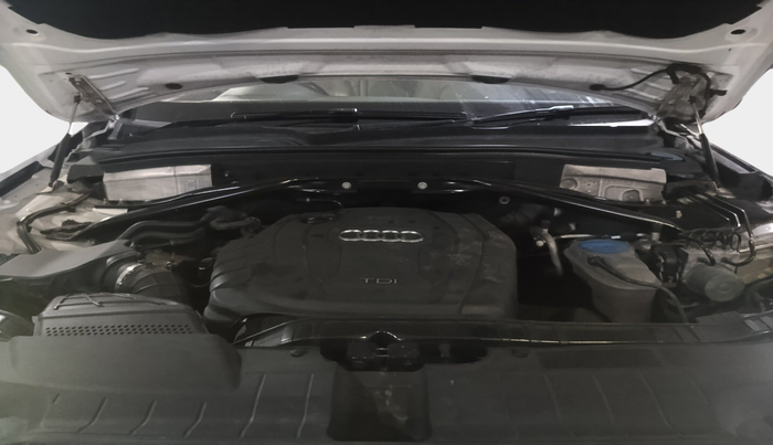 2013 Audi Q5 2.0 TDI QUATTRO, Diesel, Automatic, 1,71,739 km, exterior