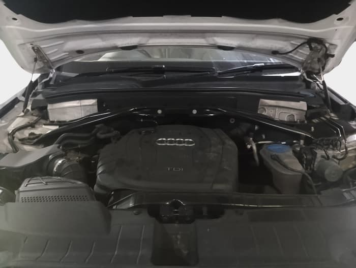 2013 Audi Q5 2.0 TDI QUATTRO, Diesel, Automatic, 1,71,739 km, exterior