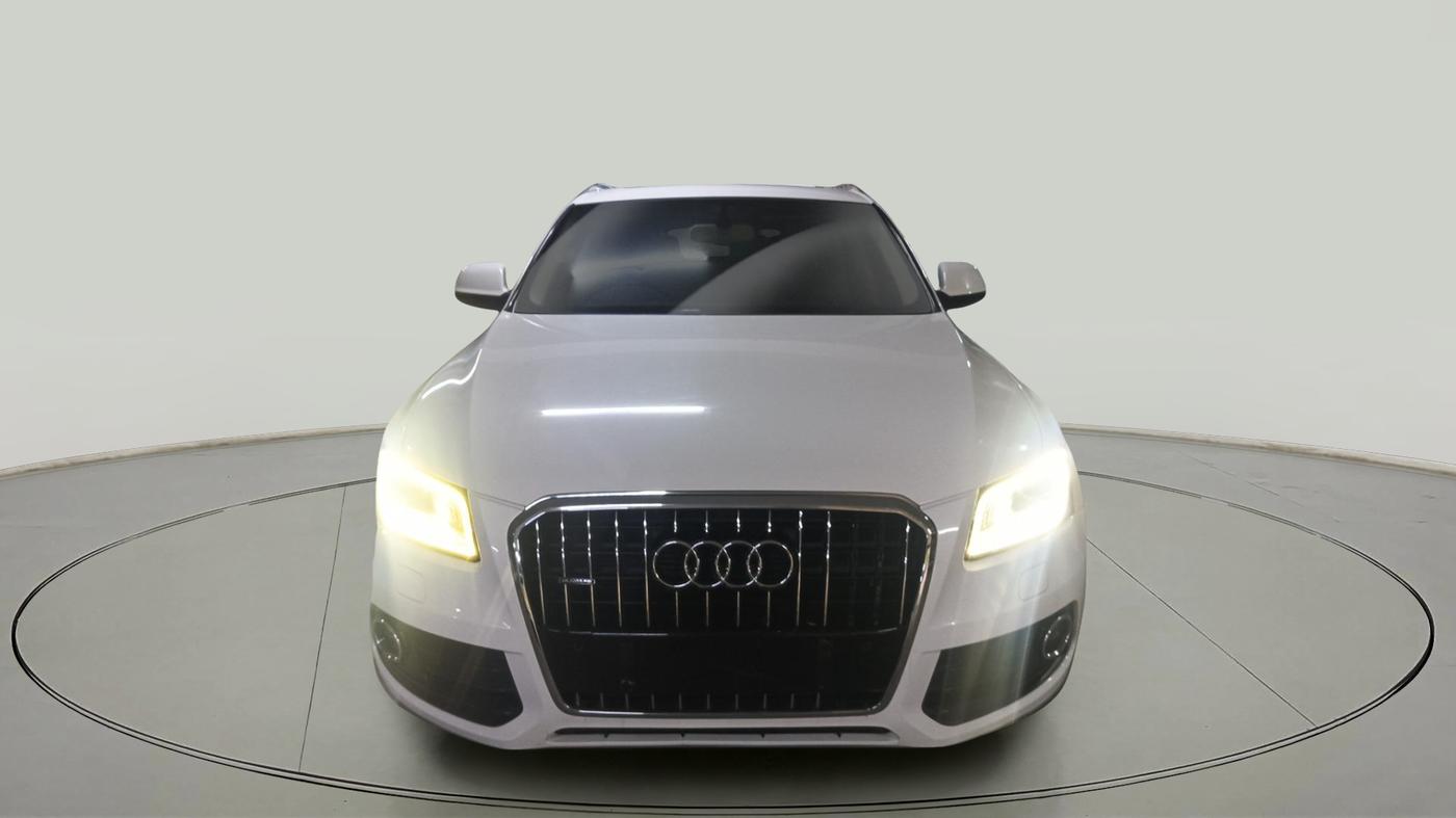 2013 Audi Q5 2.0 TDI QUATTRO, Diesel, Automatic, 1,71,739 km, exterior