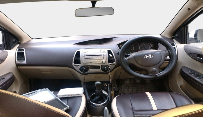 2010 Hyundai i20 MAGNA 1.2, Petrol, Manual, 87,645 km, interior