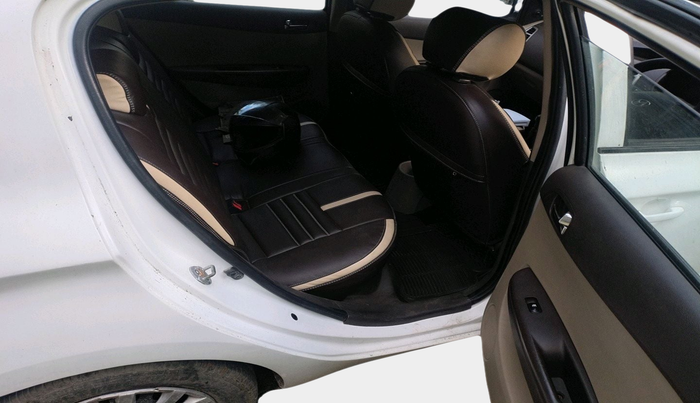 2010 Hyundai i20 MAGNA 1.2, Petrol, Manual, 87,645 km, interior