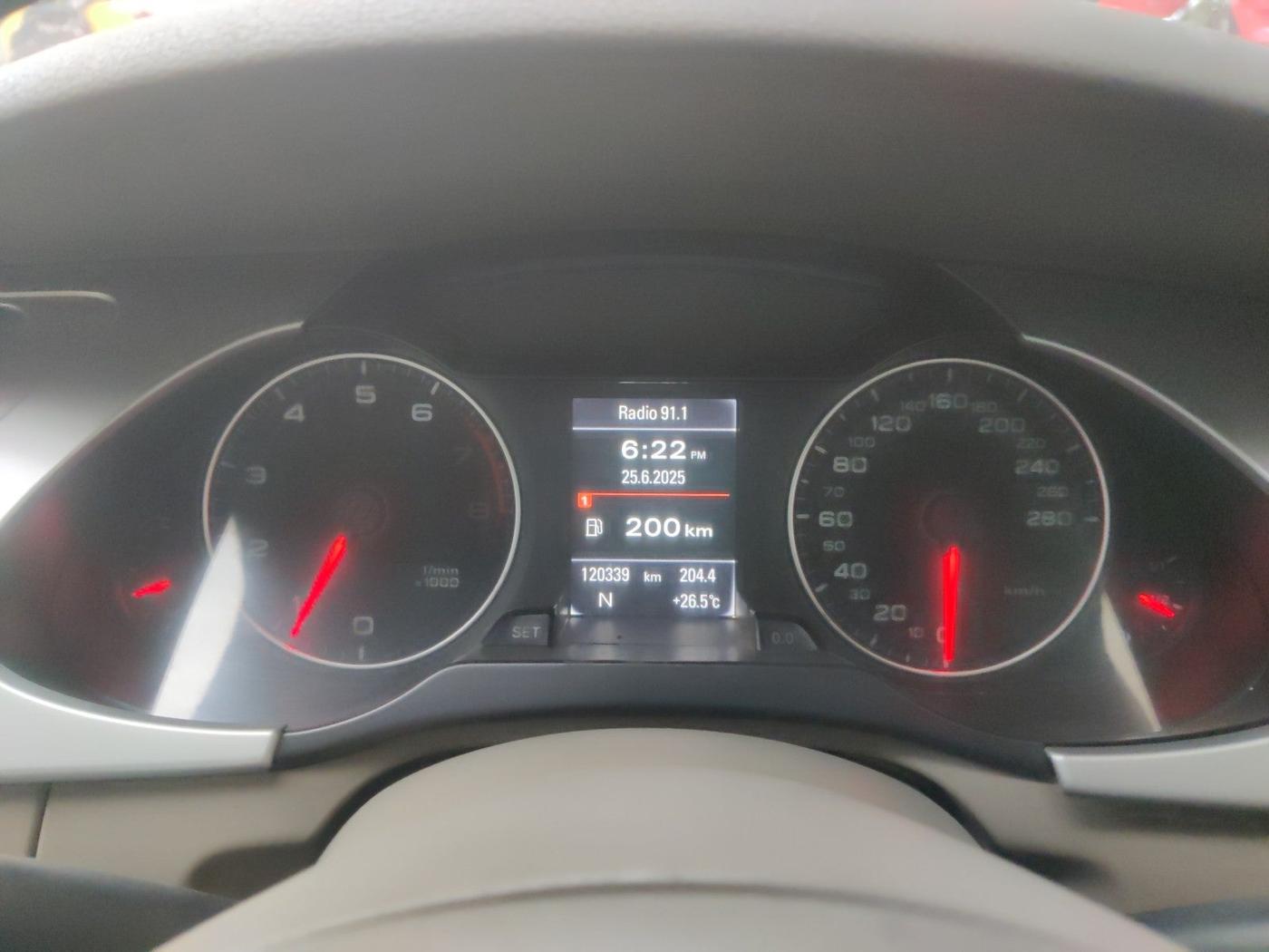 2012 Audi A4 1.8 TFSI, Petrol, Automatic, 1,20,339 km, interior