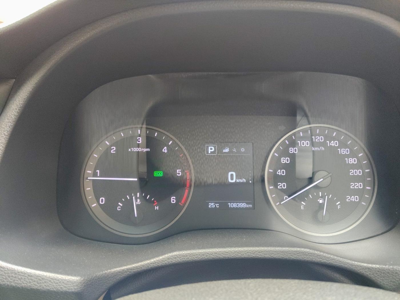 2018 Hyundai Tucson 2WD AT GL DIESEL
, Diesel, Automatic, 1,08,399 km, interior