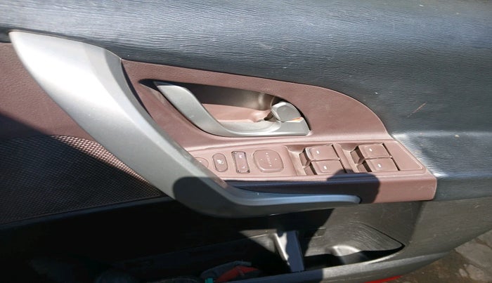 2015 Mahindra XUV500 W8, Diesel, Manual, 62,000 km, interior