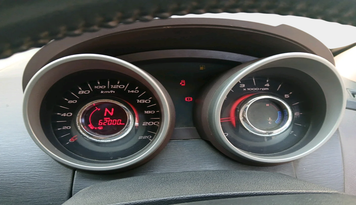 2015 Mahindra XUV500 W8, Diesel, Manual, 62,000 km, interior