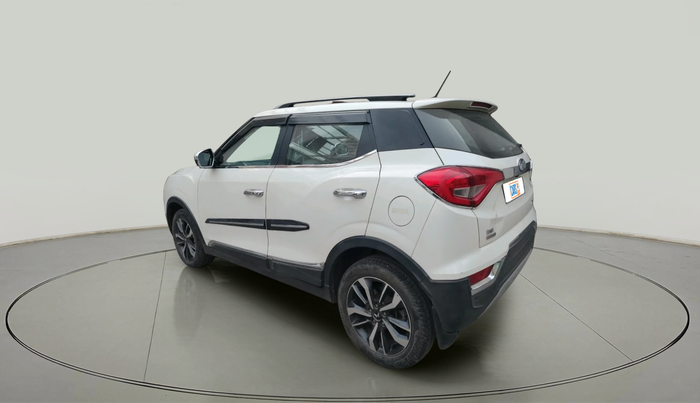 2019 Mahindra XUV300 W8 (O) 1.5 DIESEL AMT, Diesel, Automatic, 89,438 km, exterior